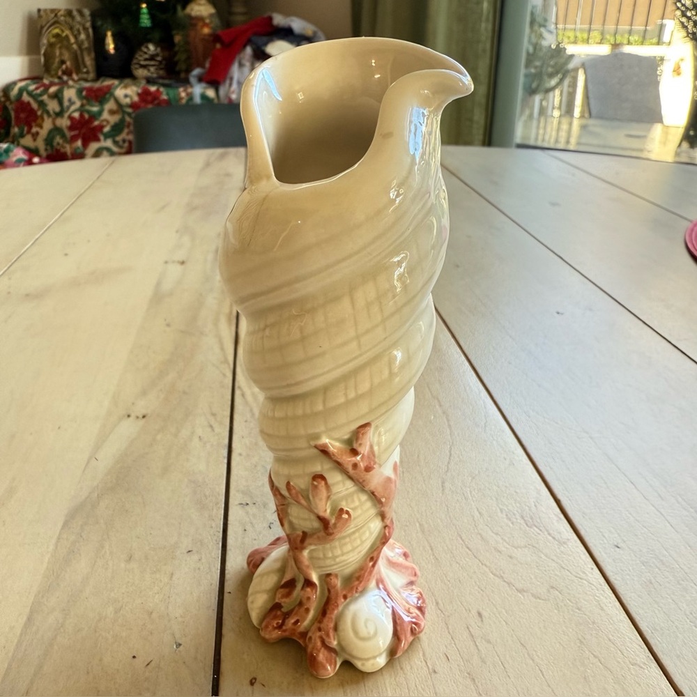 Fitz and Floyd ceramic Oceana bud vase hand painted excellent gift